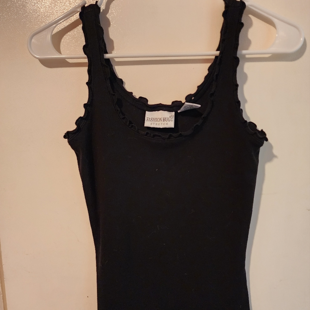 BLACK TANK TOP